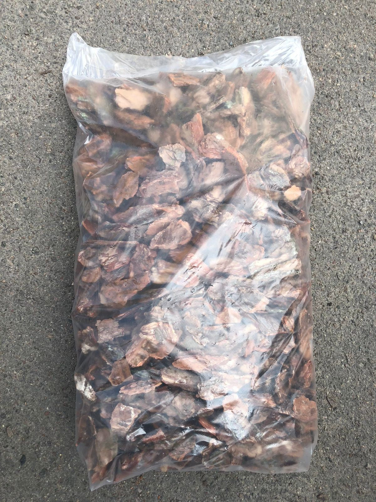 Rindenmulch aus der Ukraine – Hochwertige Natur-Baumrinde für Ihren Garten
